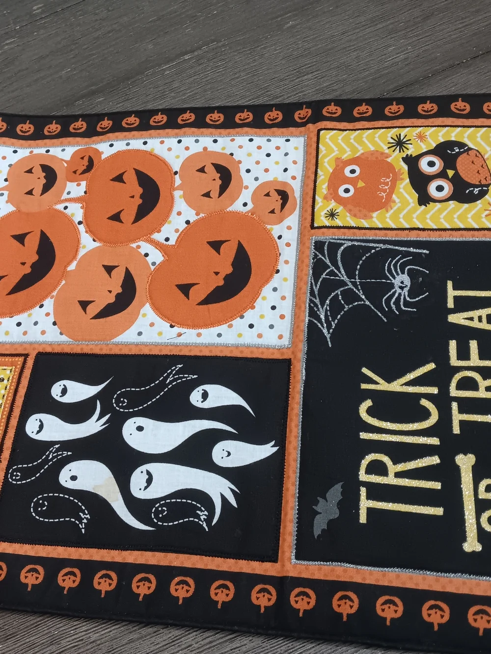 Halloween Pumpkin Table Runner - Orange & Black